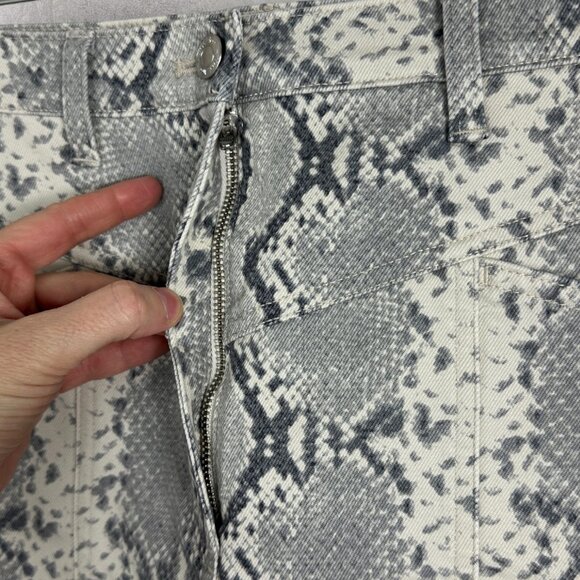 Aritzia Wilfred Free Grey Kelsey Mini Skirt Snake Print Size 8 Pockets Utility - Picture 6 of 14